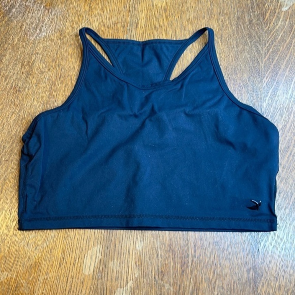 Glyder Light Support Bra with Eyelet Flower Detail on Back Size Large